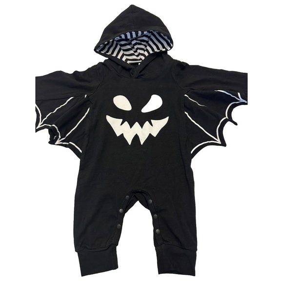 NWOT Infant Bat Whole Piece Costume Hooded Outfit Sz 6-9 Months